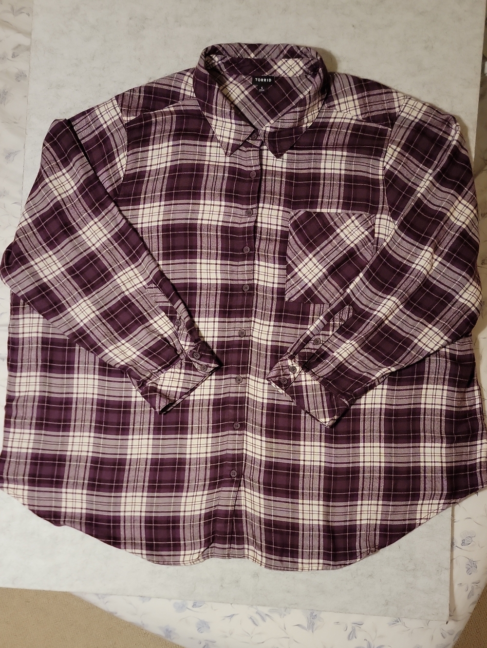 Torrid Womens Plus Size 5 5X Purple Plaid Boyfriend Button Down Shirt